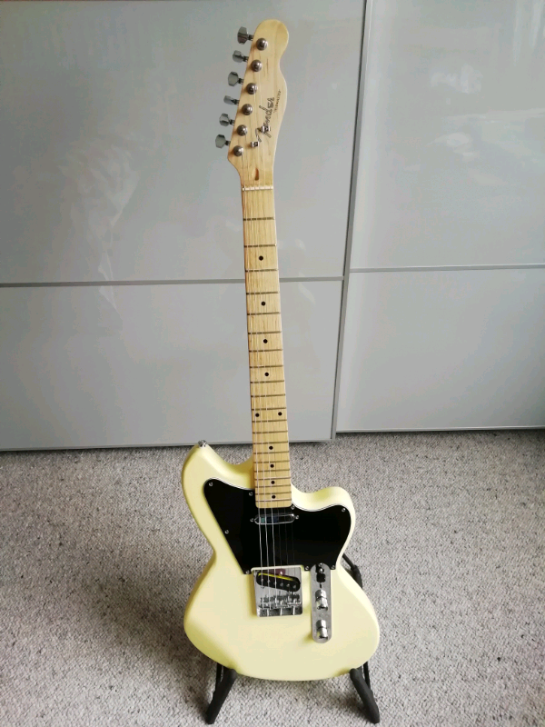 "Fender Telemaster" electric guitar in excellent GLASGOW/STIRLINGSHIRE