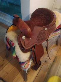 New Western saddle
