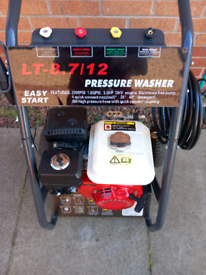 Petrol pressure washer 