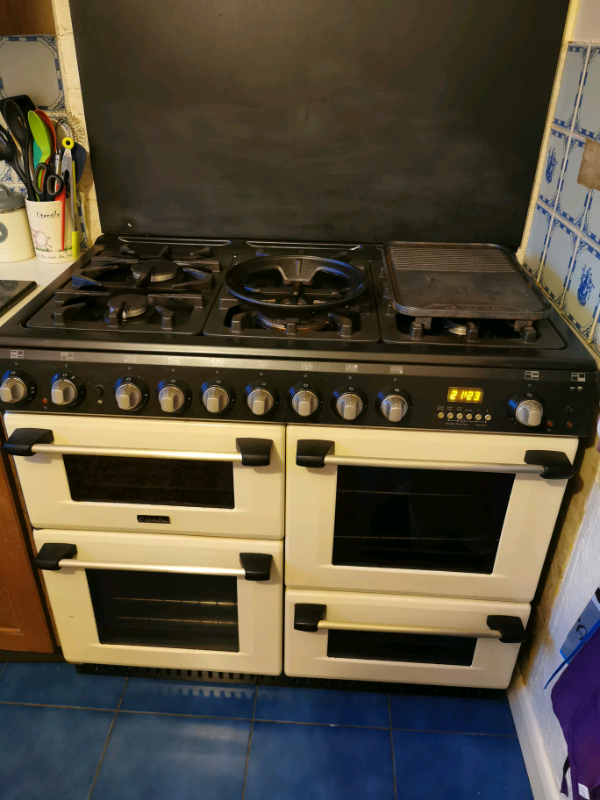 Cannon professional 1000 freestanding range style gas cooker, cream. in Harwich, Essex Gumtree