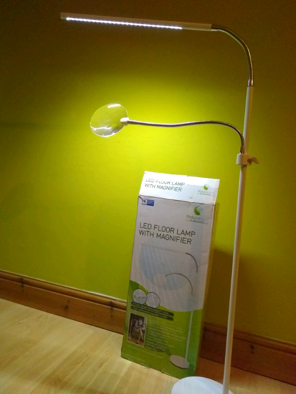 LED floor lamp with Magnifier, craft and hobby light in Norwich