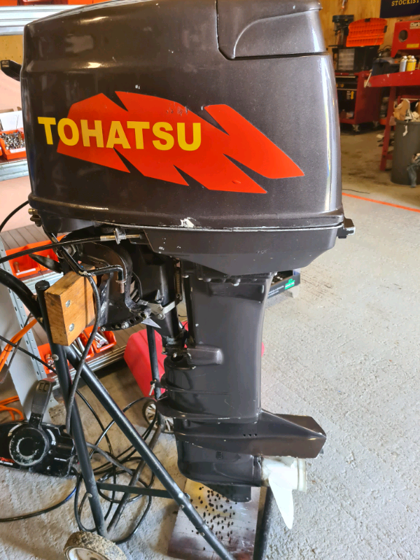 Tohatsu 40HP Outboard Engine Long Shaft Electric Start Serviced