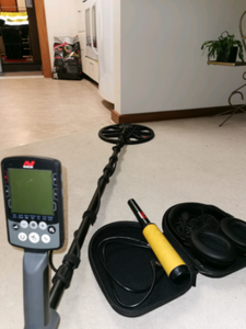 Minelab Equinox 800 | Miscellaneous Goods | Gumtree Australia