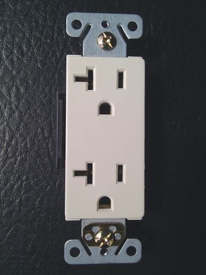 30 pc Decorator Duplex Receptacles 20 Amp Brown Self Grounding 20A Outlets
