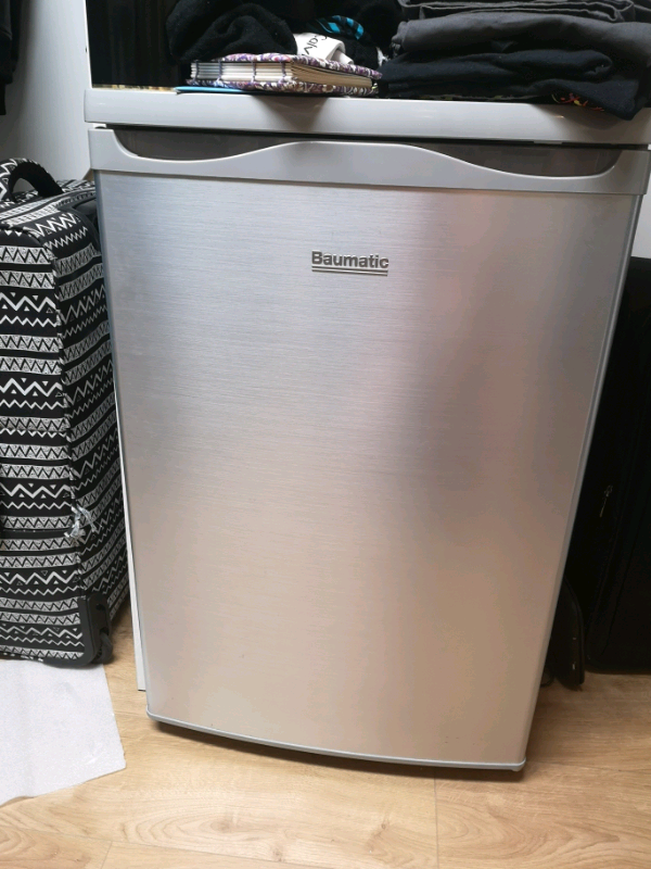 Small fridge in Hackney, London Gumtree