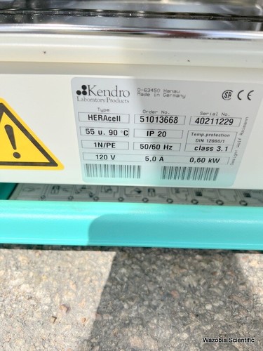 HERAEUS HERA CELL HERACELLCO2 WATER JACKETED INCUBATOR S/N 40211229