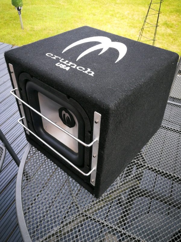 Car subwoofer CRUNCH 300w + Vibe amplifier, speakers & wiring in
