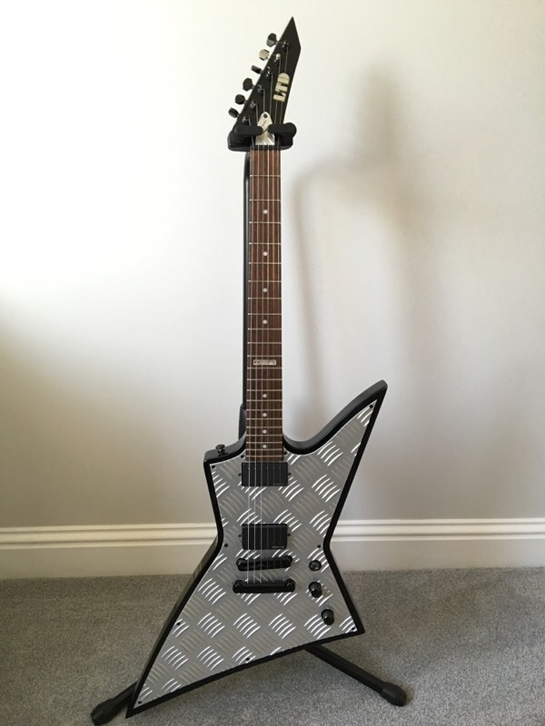 Electric Guitar Explorer Style ESP LTD EX351D in Aberdeen Gumtree