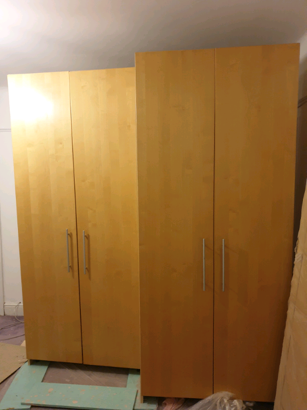 Set Of 2 Maple Pine Wardrobes Very Good Condition In Walthamstow