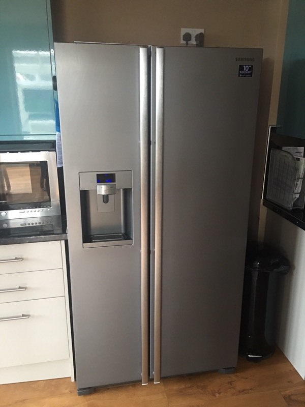 SAMSUNG RSG5UUMH AmericanStyle Fridge Freezer Manhattan Silver in
