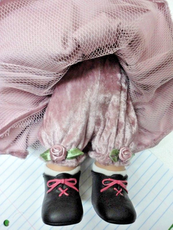 VTG. Precious Moments Composition Doll & Legs - 2003 