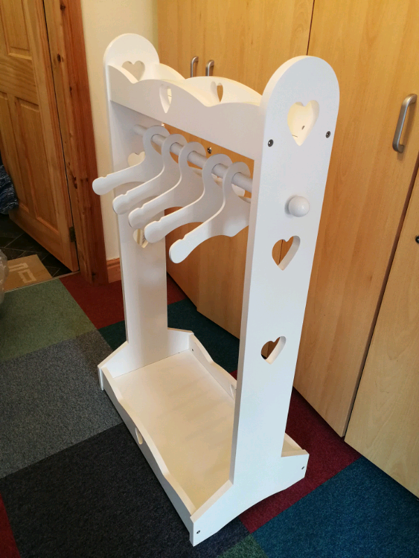 GLTC wooden white dressing up rail for childrens outfits /costumes in