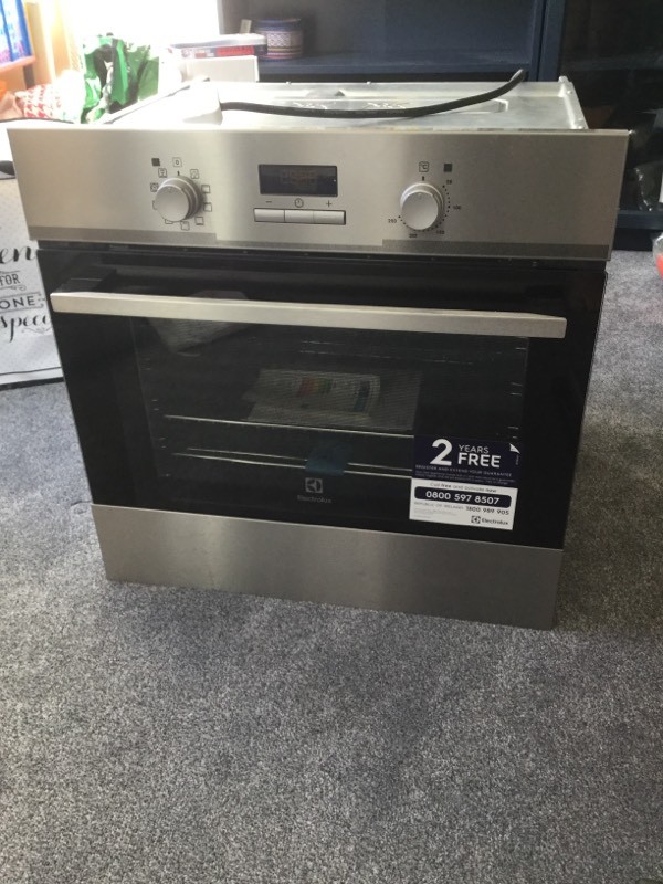 Electrolux Single Fan Oven and Grill, Model EOB3400EAX, New and Unused