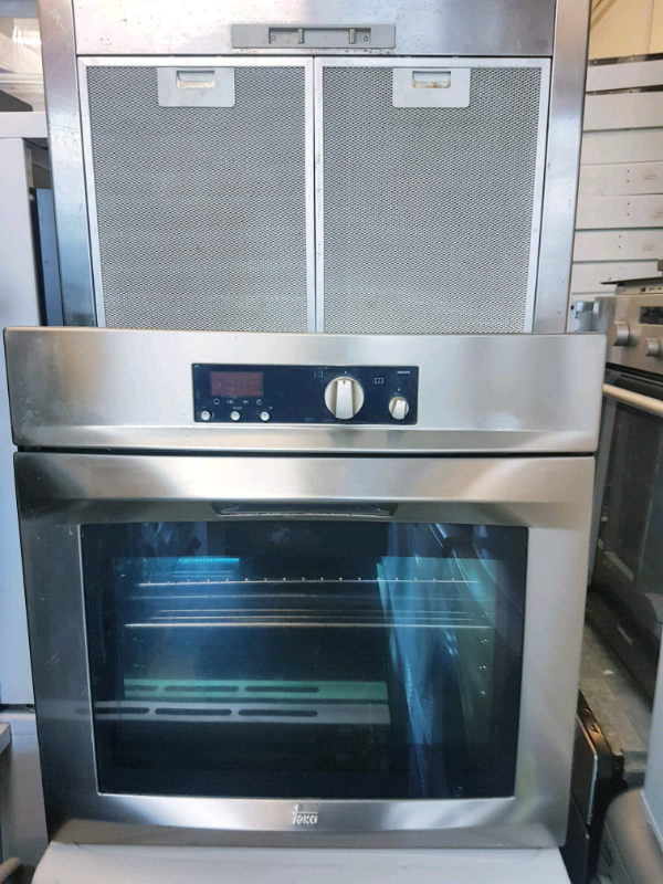 Built in single electric oven and extractor free delivery in