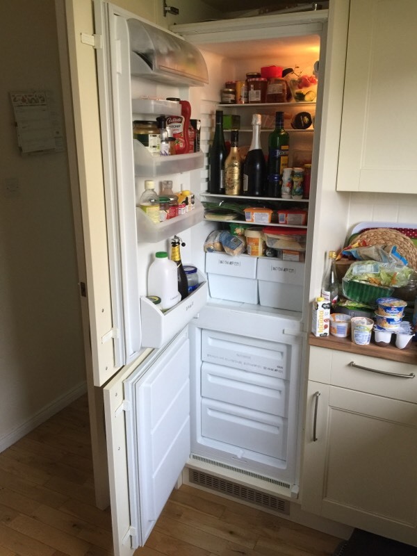 Used Zanussi ZI920/9KA Integrated 70/30 Fridge Freezer ZI920/9KA in