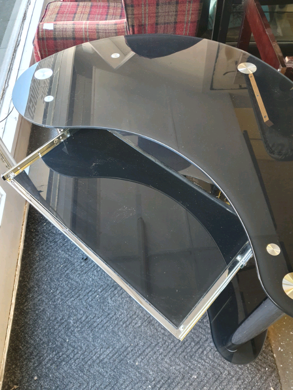 Glass Computer Desk In North Shields Tyne And Wear Gumtree