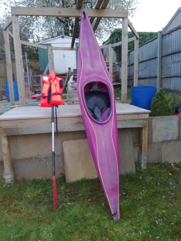 Canoe, life jacket and oar in Lenzie, Glasgow Gumtree