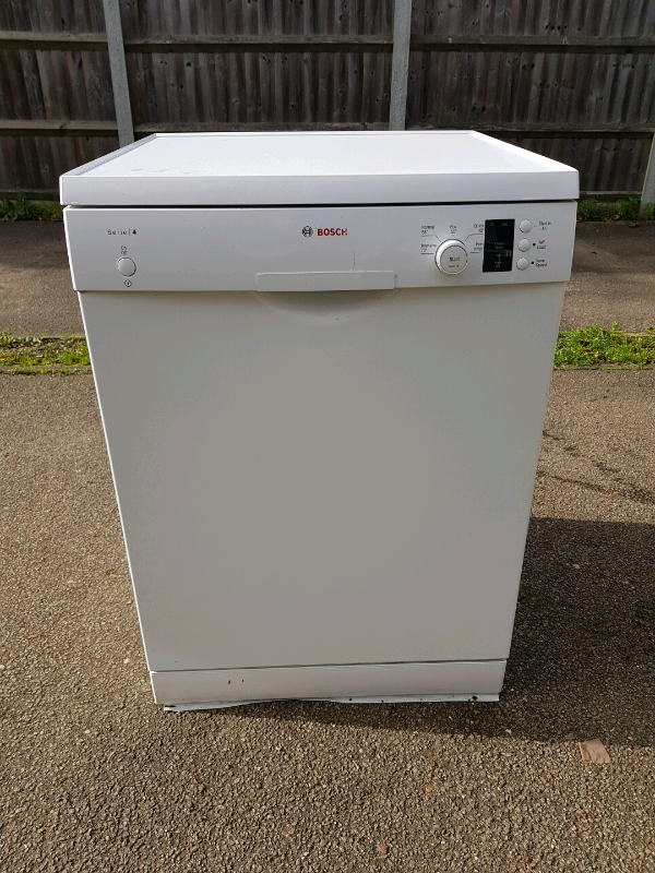 Bosch serie 4 Dishwasher, delivery available in Taverham, Norfolk