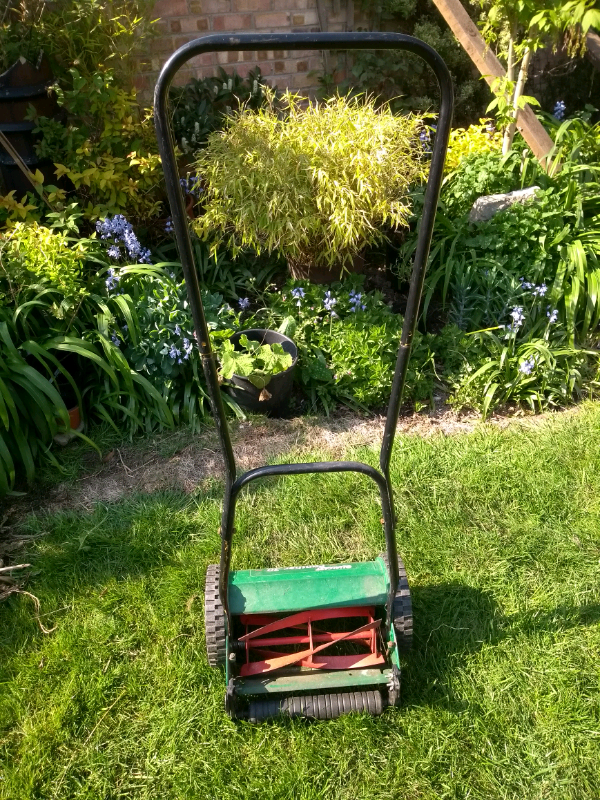 Qualcast branded quality pushalong lawn mower in Twickenham, London Gumtree