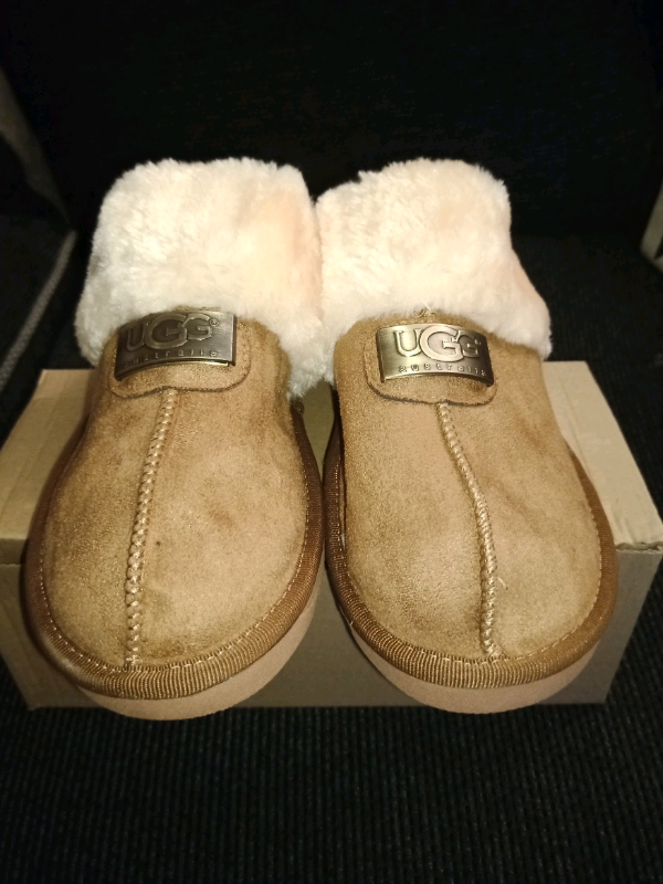 ugg slippers in the sale