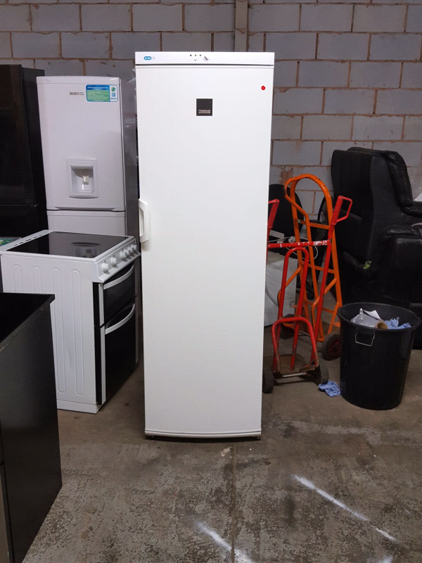 ZANUSSI 6.5FT TALL UPRIGHT FREEZER in Redcliffe, Bristol Gumtree