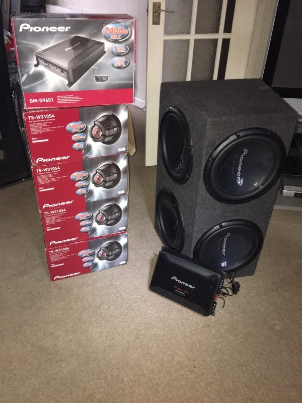 Pioneer 6000w car subwoofer and Pioneer 2400w amp. Competition