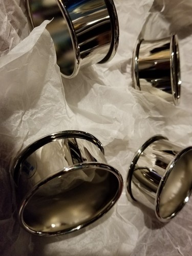 Godinger Silver Set of 4  Serving Round Silver Plated Napkin Rings New
