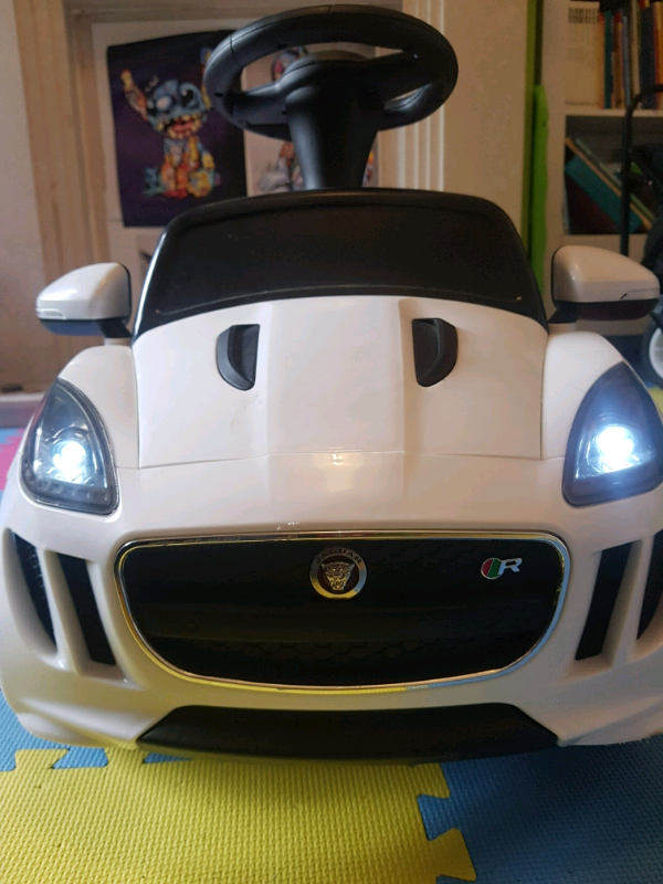 Jaguar f type electric kids car in Sandwell, West Midlands Gumtree