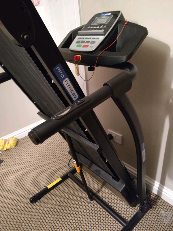 Motorised treadmill, with manual incline, hardly used in Portglenone