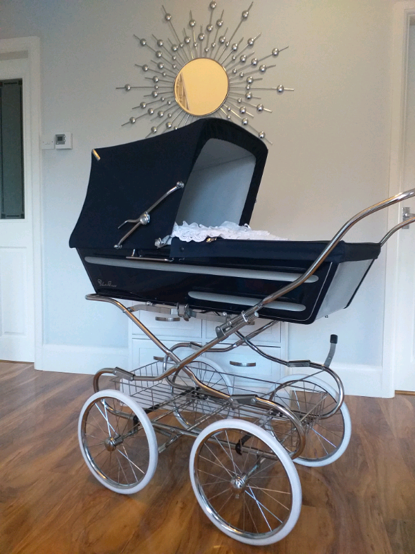 Silver cross coachbuilt babies pram in New Waltham, Lincolnshire