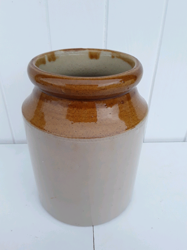 EARTHENWARE POT / JAR , VINTAGE ANTIQUE CIRCA 1870's in Rayleigh