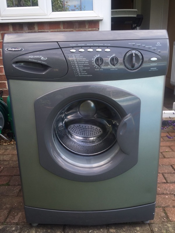 Hotpoint Aquarius WMA58 1400 Washing Machine (spares or repair) in