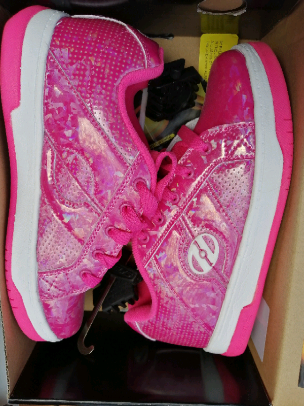 Heelys Girls UK Size 3 Roller Shoes in Sheffield, South