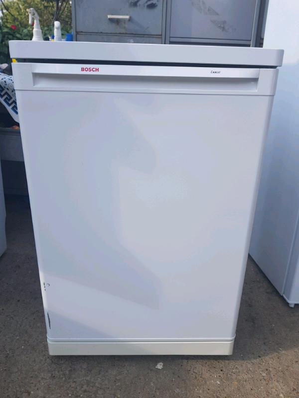 Bosch under counter fridge freezer in Dagenham, London Gumtree