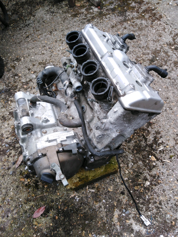 kawasaki zx9r engine