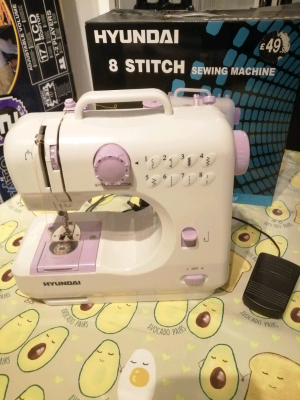HYUNDAI 8 STITCH SEWING MACHINE BOXED in Huntington, North
