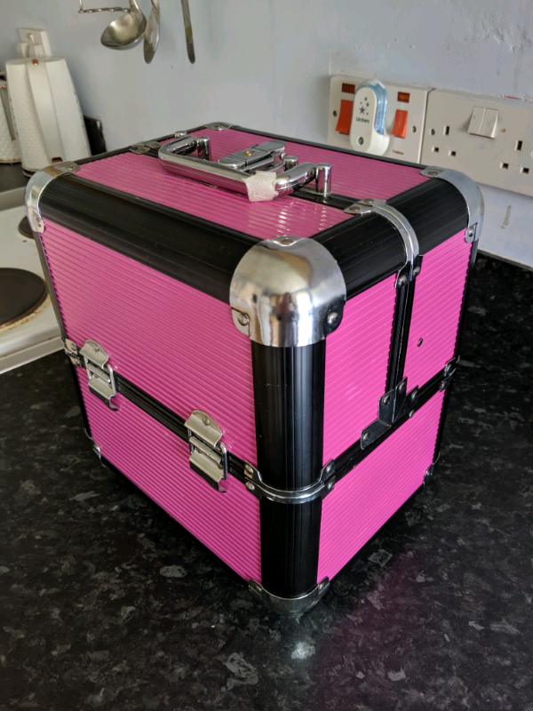Pink storage box in Dundee Gumtree