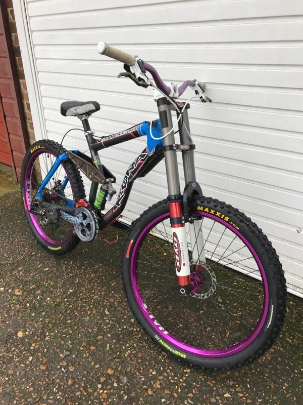 Kona Stab deelux downhill mountain bike massive spec!! in Portsmouth