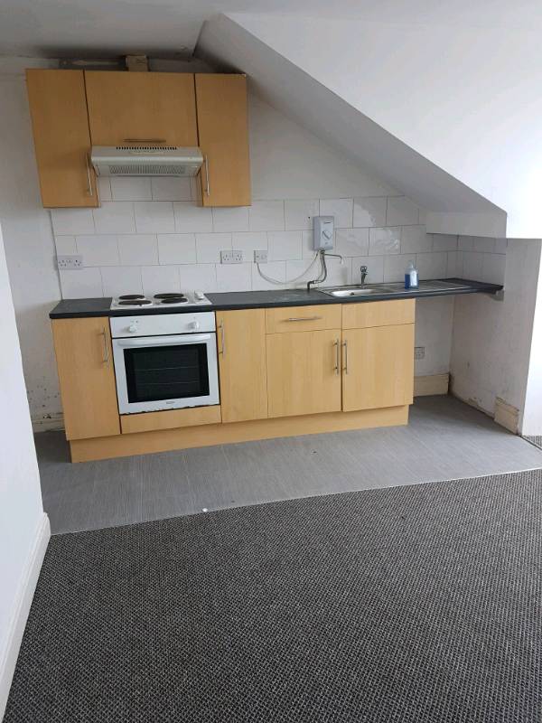 1 bedroom unfurnished 2nd floor flat in Leeds 15 in Crossgates, West