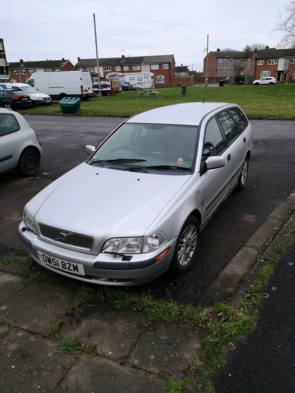 Volvo v40 2002