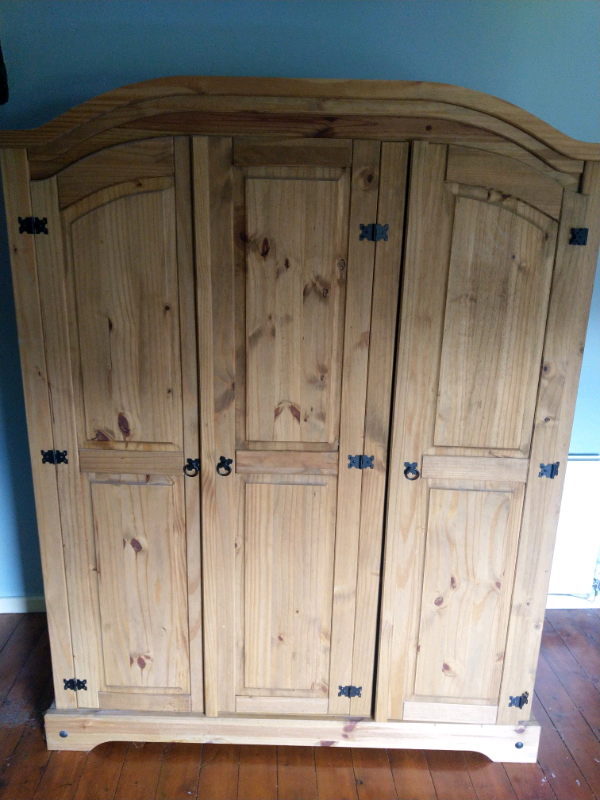 Corona 3 Door Wardrobe In Kidlington Oxfordshire Gumtree