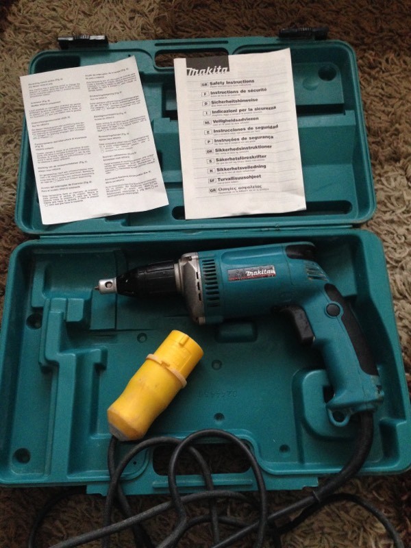 MAKITA DRYWALL SCREW GUN in Beddau, Rhondda Cynon Taf Gumtree