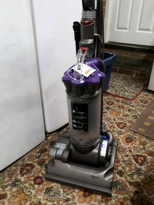 Dyson DC33 vacuum cleaner in Sheffield, South Yorkshire Gumtree