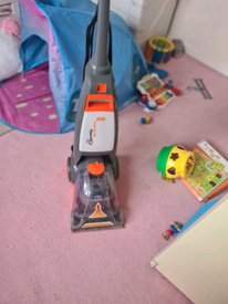 Vax Platinum Removing And Cleaning The Spinscrub Brushes Youtube