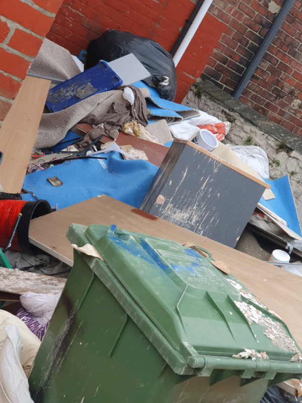 Rubbish removal, cheaper than skip hire, clearances man and van in