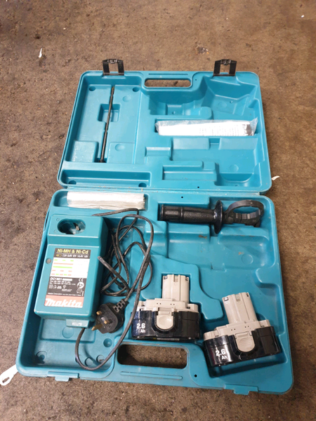 Makita Battery Charger for sale in UK | View 79 bargains