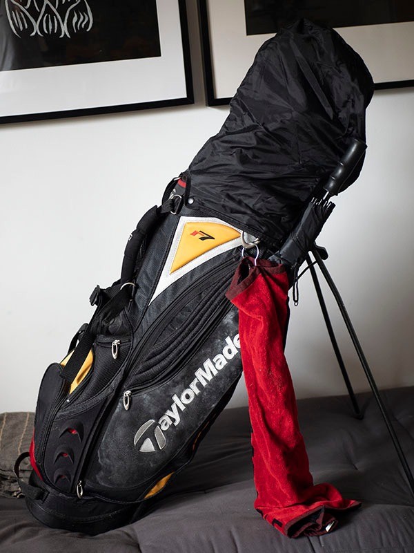 Taylormade r7 Golf Bag with Hippo Giant Clubs in Dalston, London