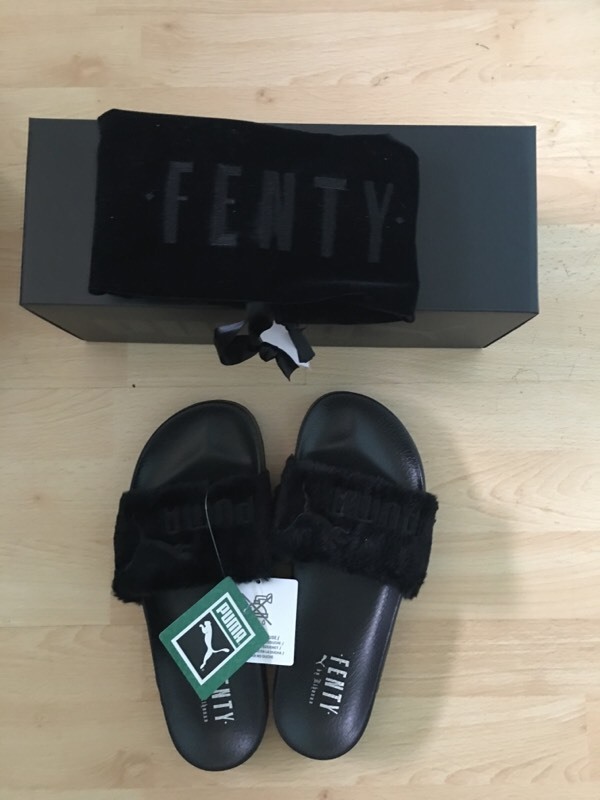 puma furry slides