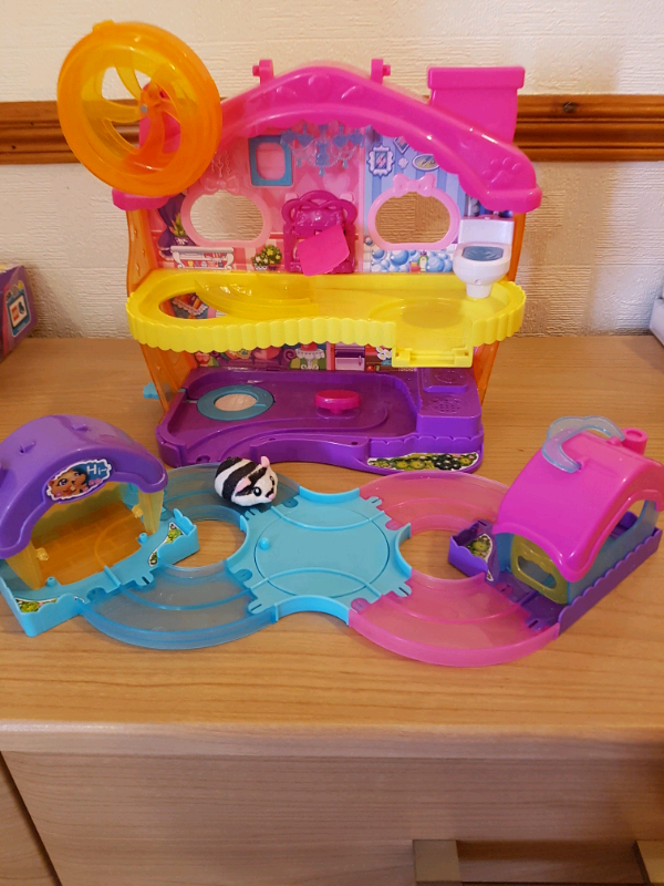 Toys clearence 5 pounds per picture in Aberdeen Gumtree