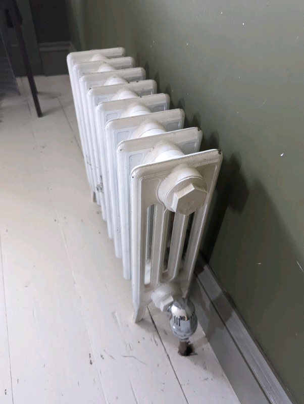 Small cast iron radiator in Temple Meads, Bristol Gumtree